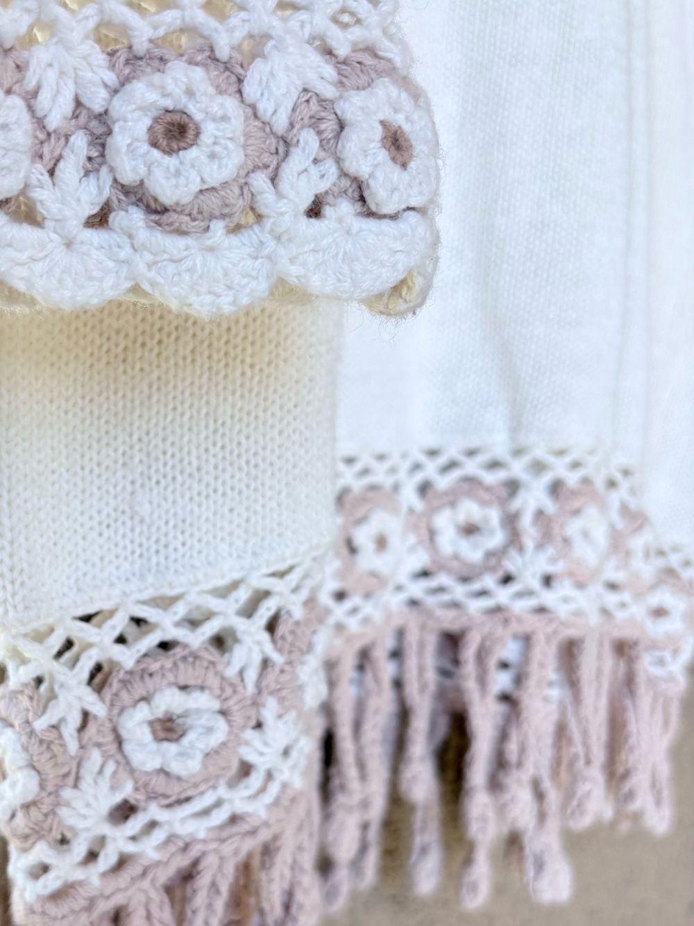 Vintage Margules Crochet Collar Sweater Tunic • Boho Romantic Fringe - Picture 4 of 10